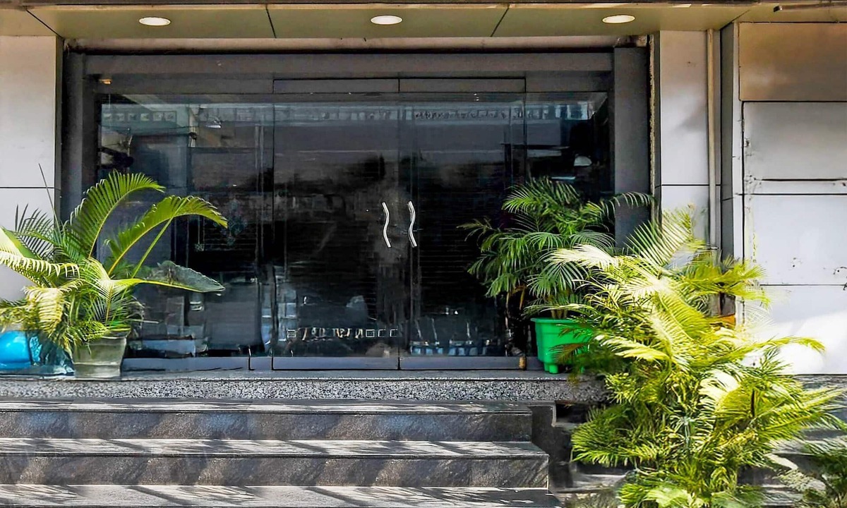 Raipur House | Deluxe Hotel Okasu Railway Station