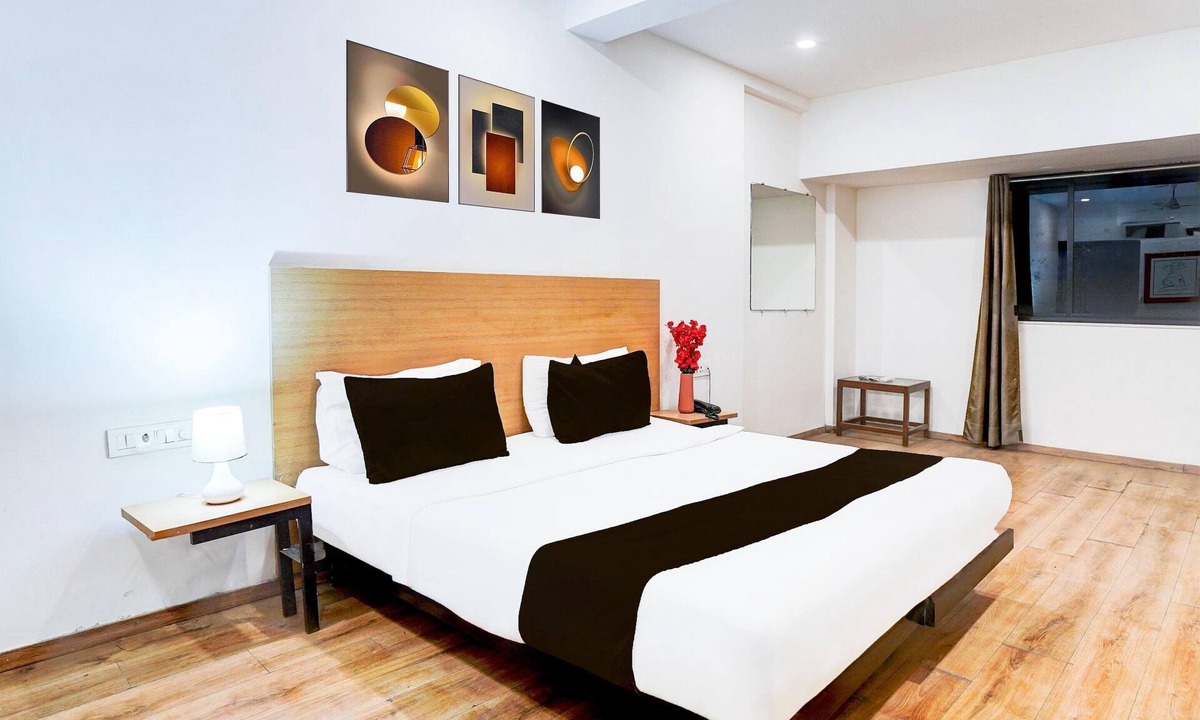 Nagpur House | Deluxe Nagpur Railway Orient Avenue