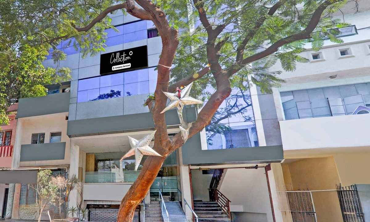 Kanpur House | Deluxe With Balcony Kakadeo Kanpur Avon