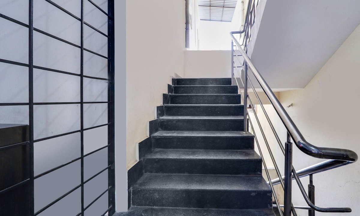 Bowenpally House | Deluxealpine Glow Pinnacle
