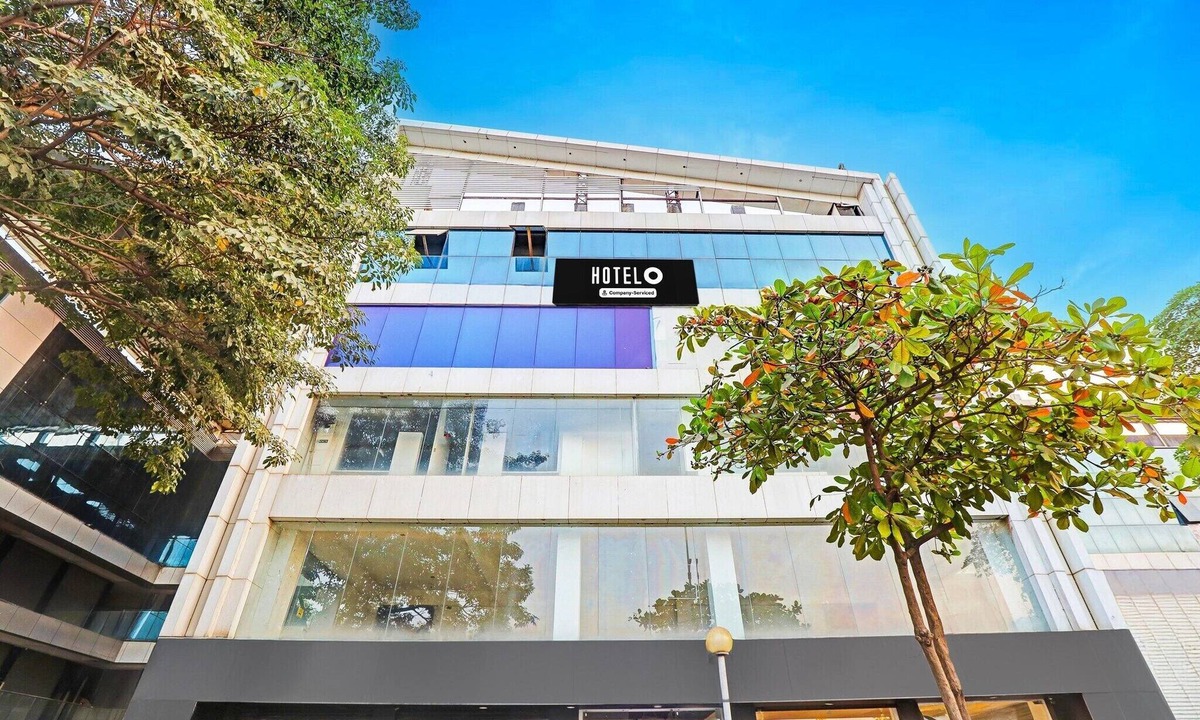 Udhna House | DeluxeButler Road Near Maripur Chowk