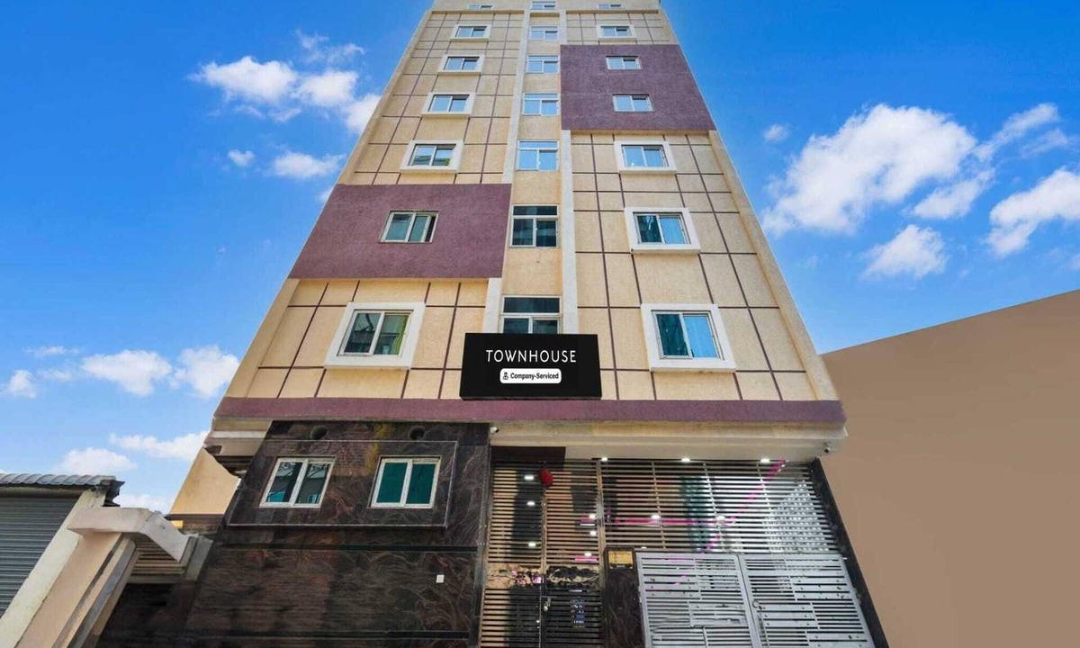 Hyderabad House | DeluxeKokapet Near GAR