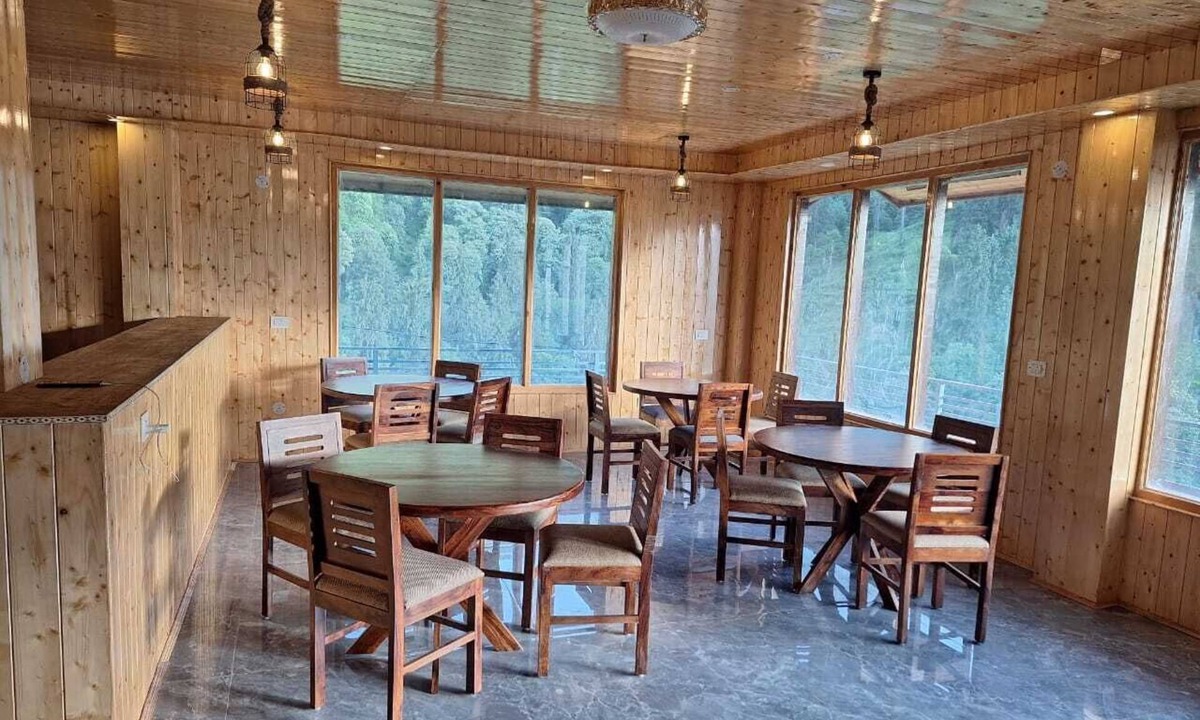 Shangarh Hotel | Devine Hill