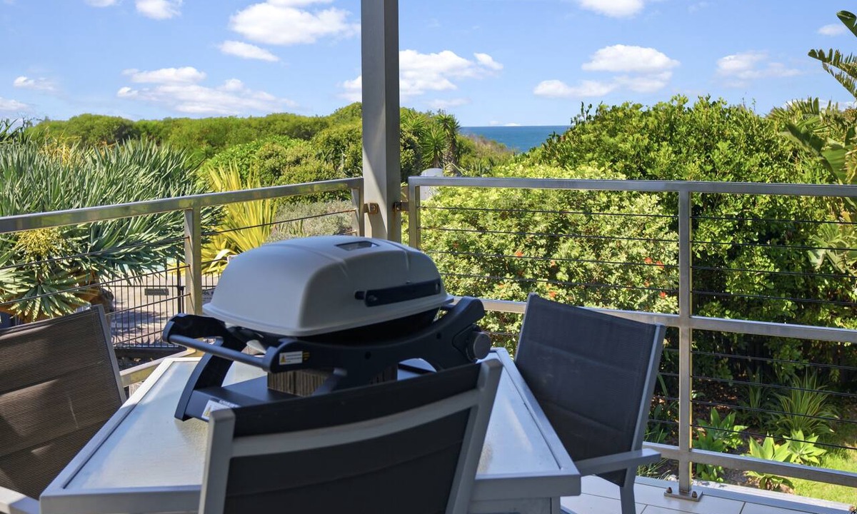 Diamond Beach Apartment | Diamond Beach Beachfront Family Apt