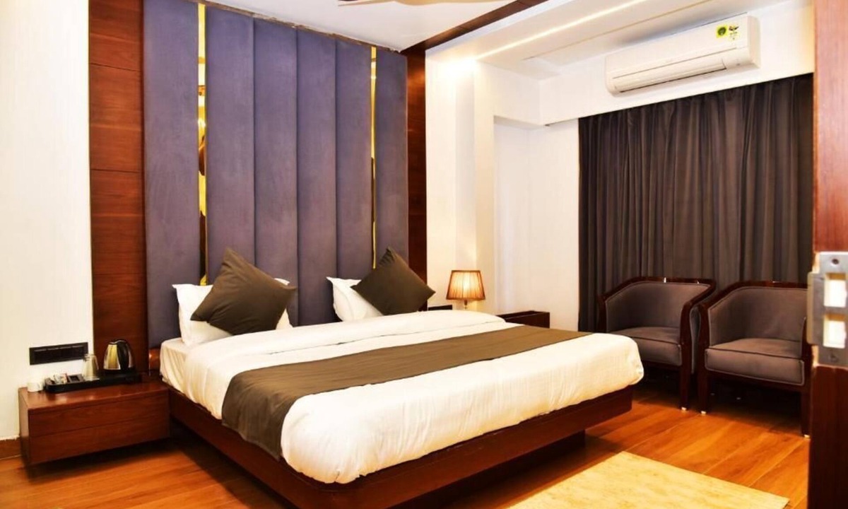 Pachmarhi Hotel | Divine Peak