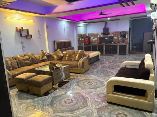 Kanpur Villa | Dixit's Villa