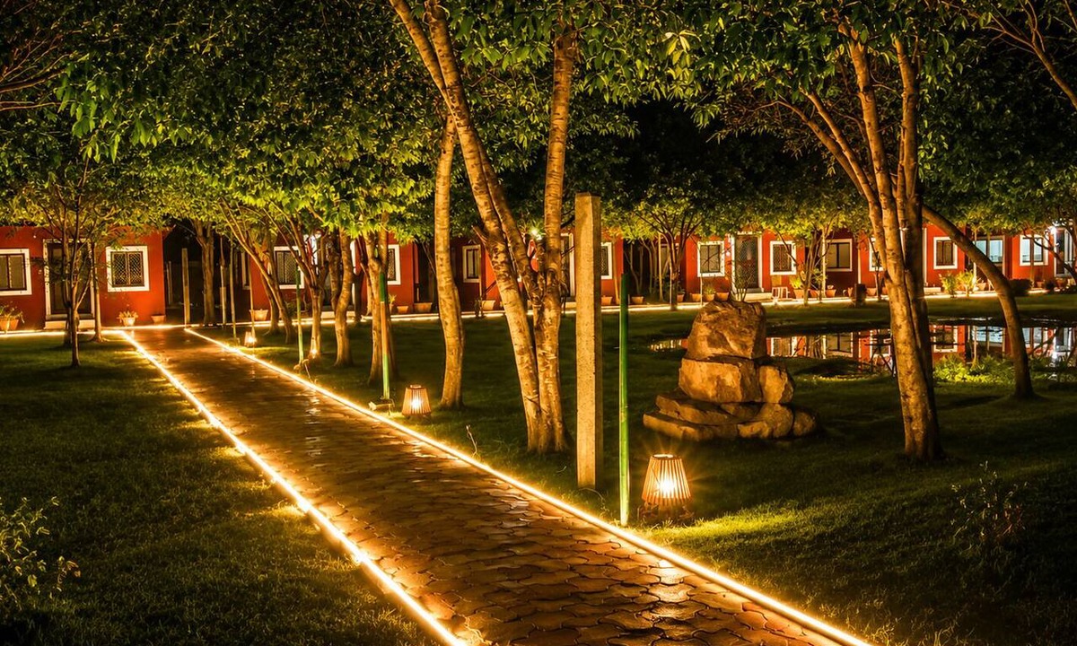 Orissa Hotel | Eco FarmVilla - Chilka Puri