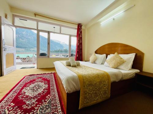 Old Manali Hostel | EL PROFESOR OLD MANALI