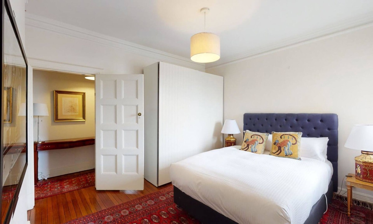 Edgecliff Apartment | Elegant Art Deco Edgecliff I90