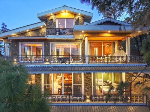 Kumarhatti Villa | ELIVAAS Signature Kavya Villa Forest View 4BHK Villa, Kasauli