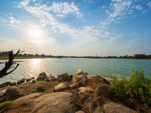 Medchal House | Emberlake Retreat