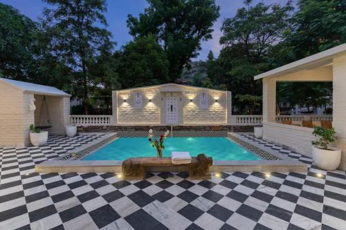 Bedla Villa | Emerald Hill Villa by Jodhani