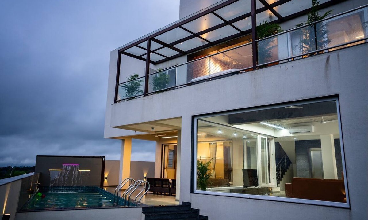 Igatpuri Hotel | Evara Sky Jacuzzi Villa