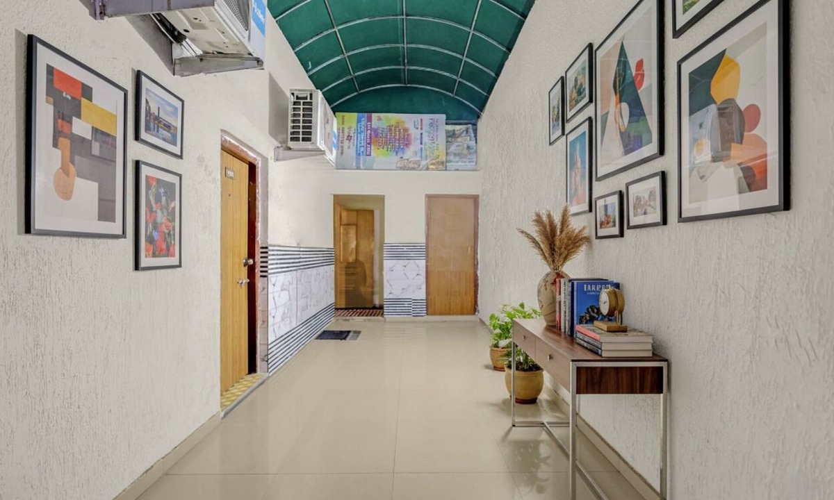 Ahmedabad Hotel | Fabhotel Aavkar