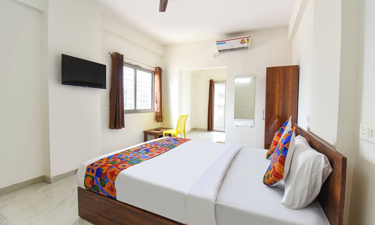 Balewadi Hotel | Fabhotel Destiny Living