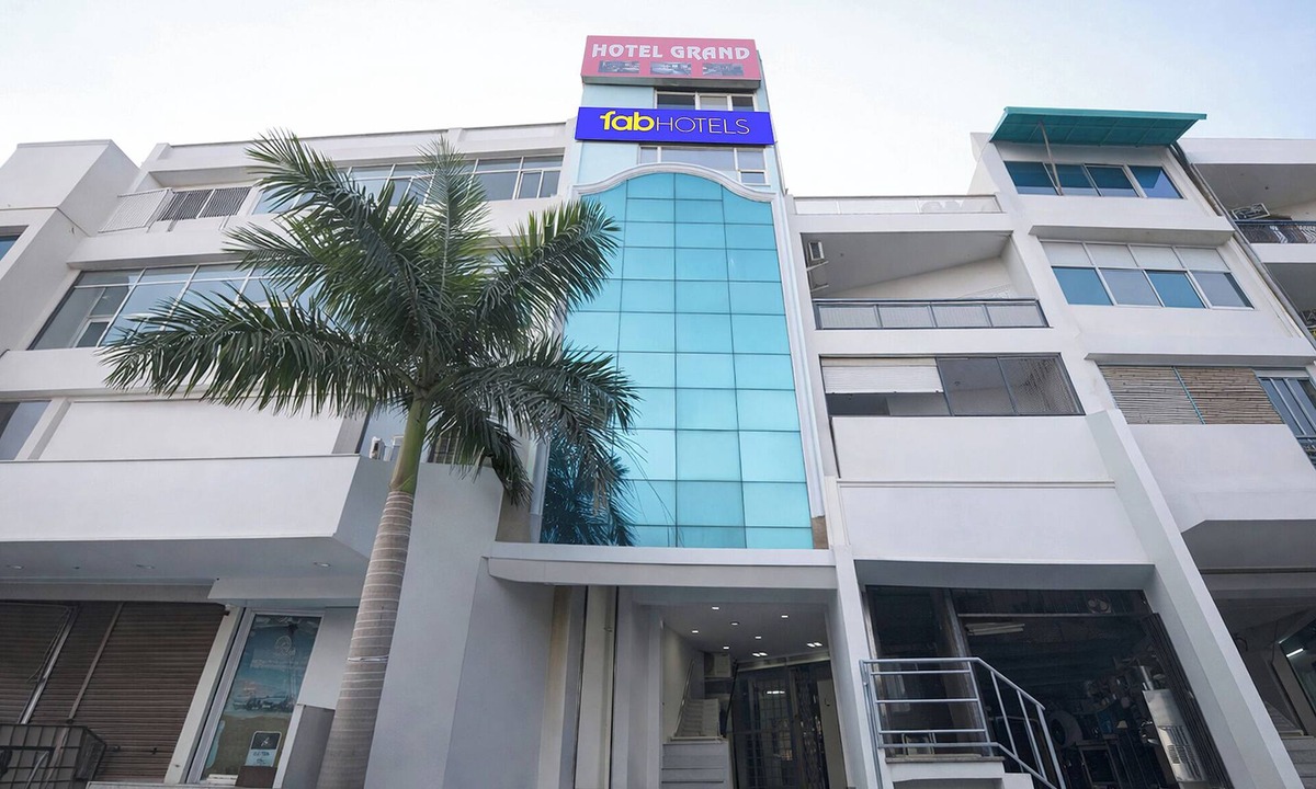 Govindpuri Hotel | Fabhotel Grand