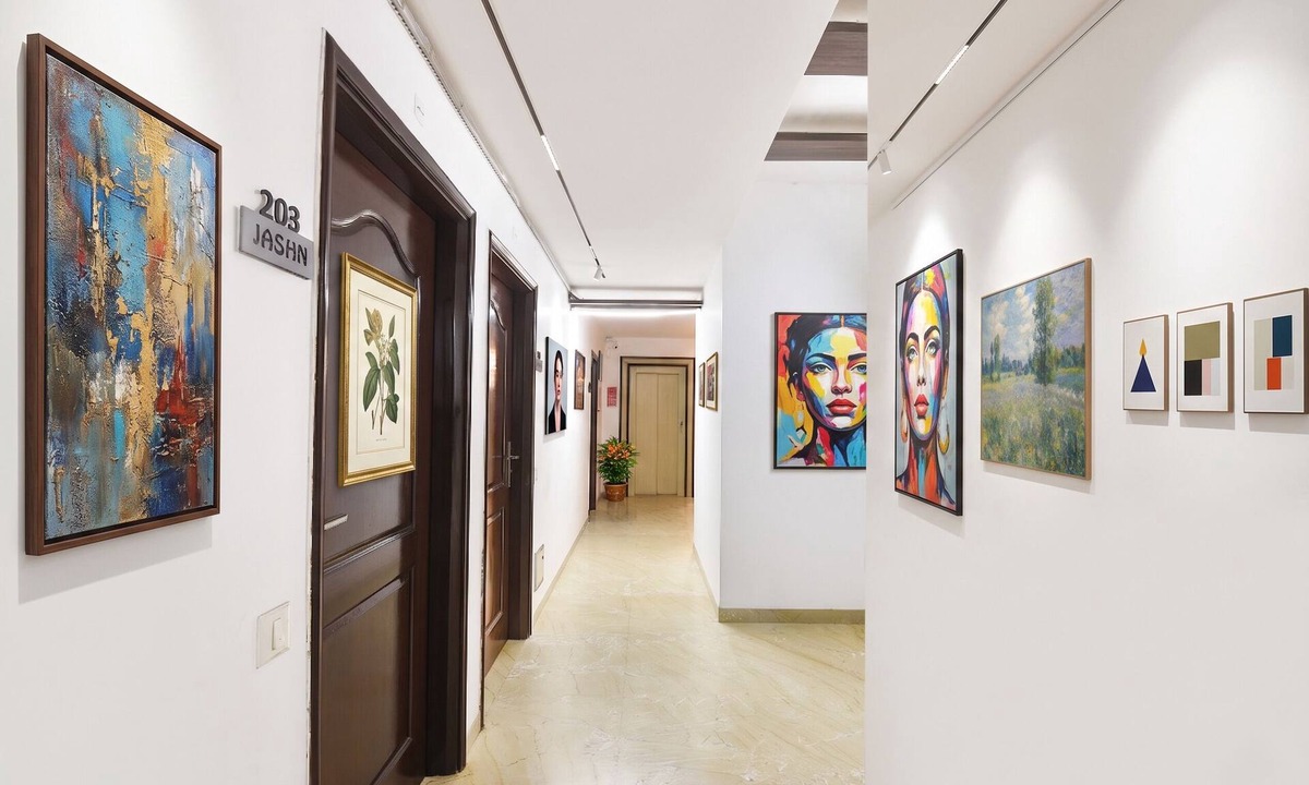Jasola Hotel | Fabhotel Grand Jashn