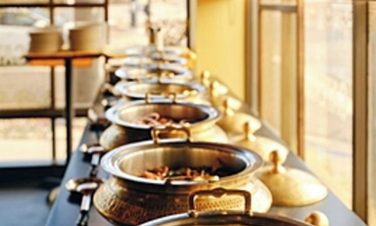 Perambur Purasavakam Hotel | FabHotel Le Royal Inn - Nr Madras Medical Mission Hospital