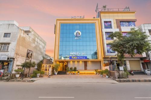 Vaishali Nagar Hotel | FabHotel LFC