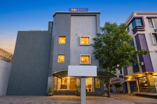 Mansarovar Hotel | FabHotel Mansarovar Retreat
