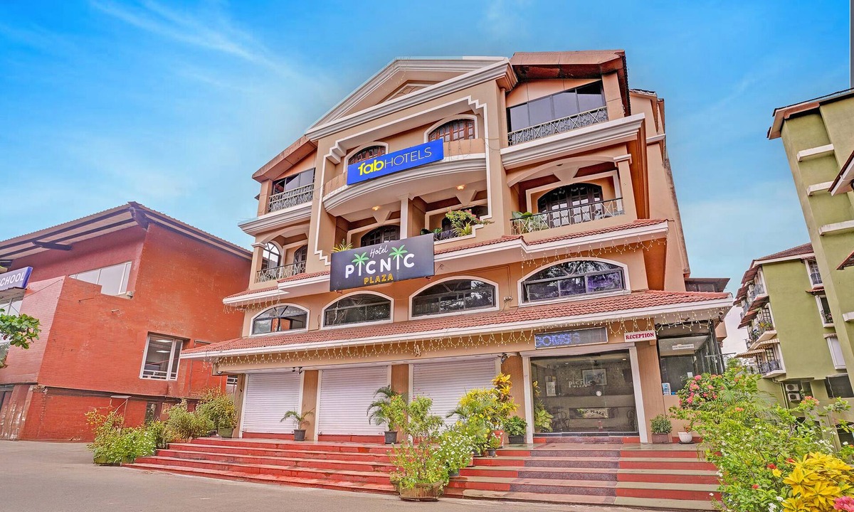 Penha de Franรงa Hotel | FabHotel Picnic Plaza - Nr. Mall De Goa, Porvorim
