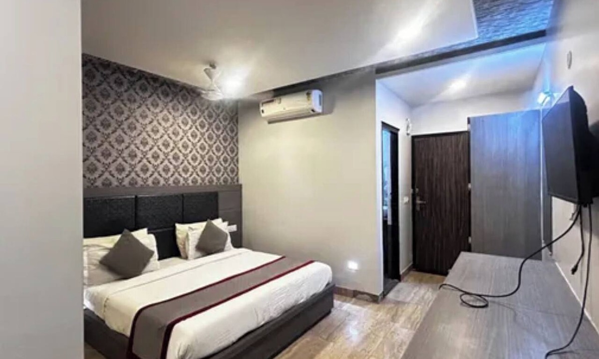 Malviya Nagar Hotel | Fabhotel Prime Grand Anshul