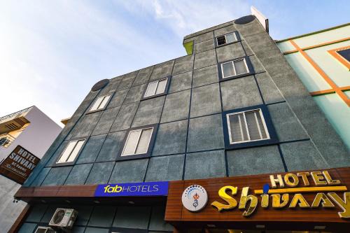 Sanwer Hotel | FabHotel Shivay