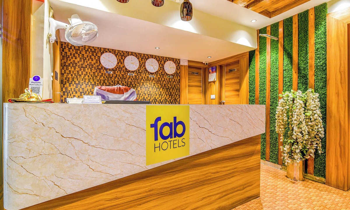 Navrangpura Hotel | FabHotel Silver Inn