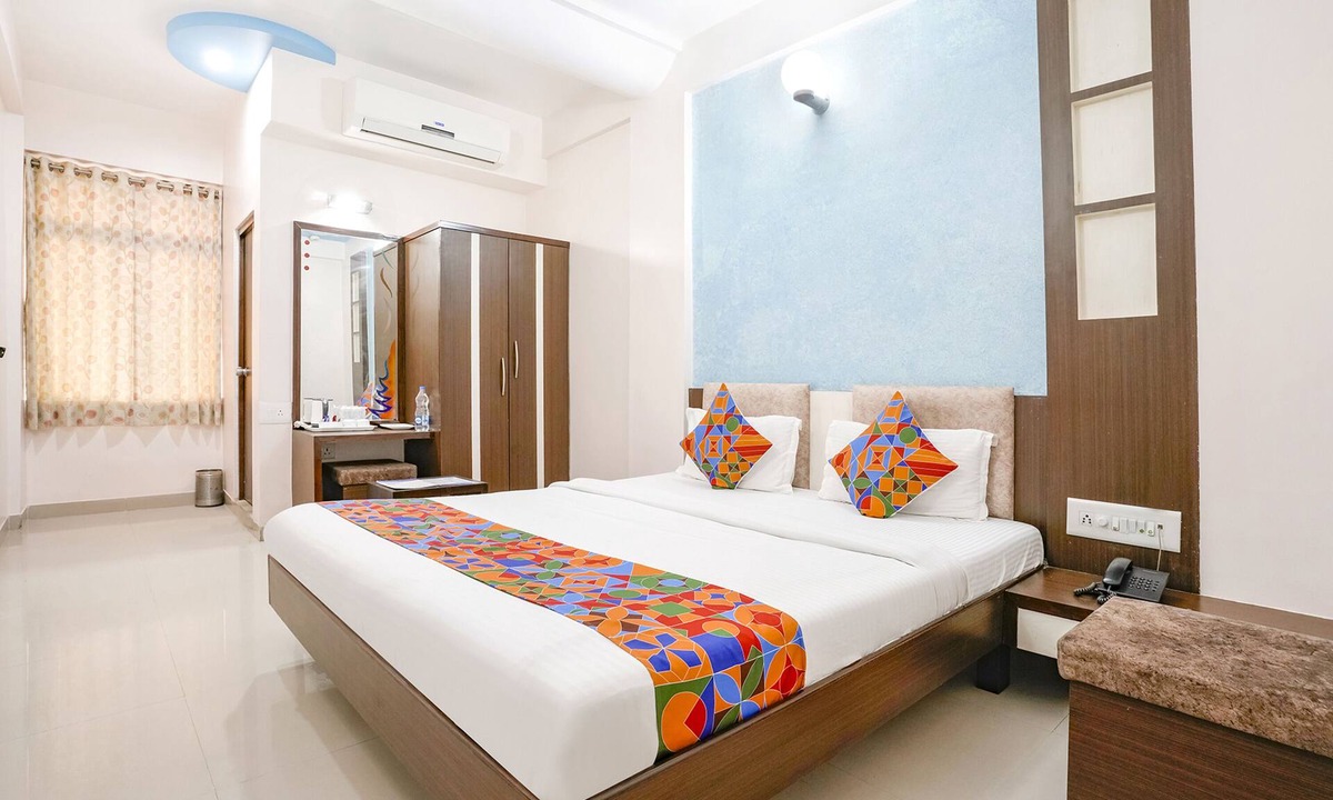 Gandhinagar Hotel | FabHotel Skylon