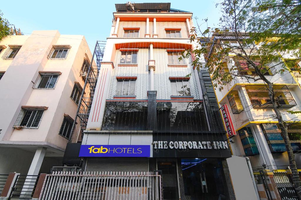 Kolkata Hotel | FabHotel The Corporate Inn I