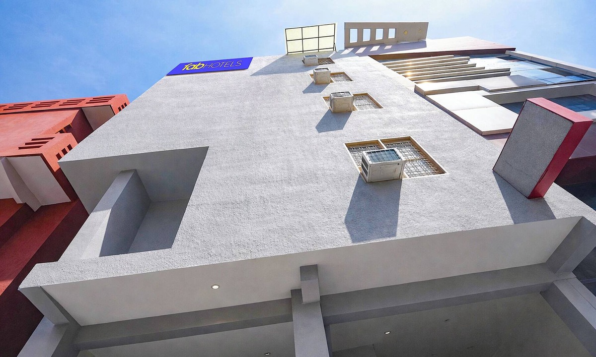 Faridabad Hotel | Fabhotel The Grace I