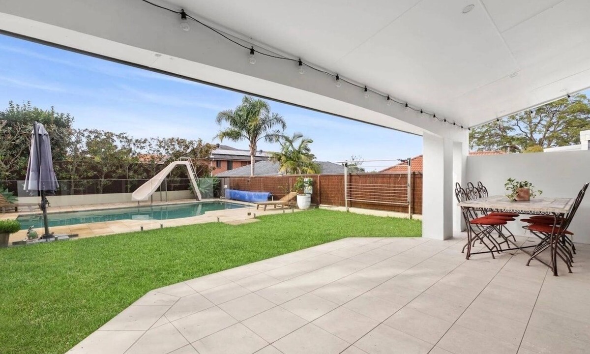 Woolooware House | Family Entertainer Renovated Pool House