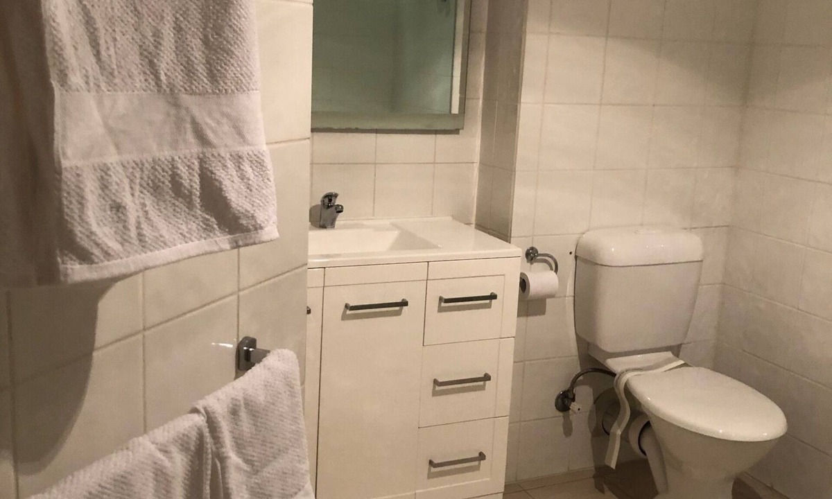 Griffith Apartment | Family friendly apartment 5 min drive to Canberra City