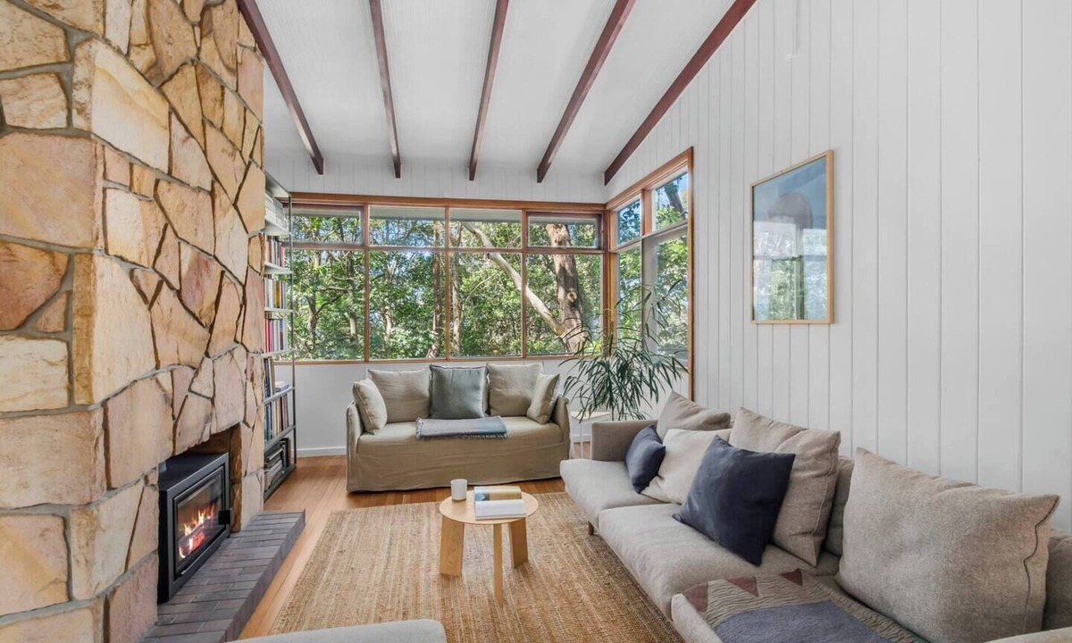 Austinmer House | Forest Trails Escape Bushland Serenity near Beach