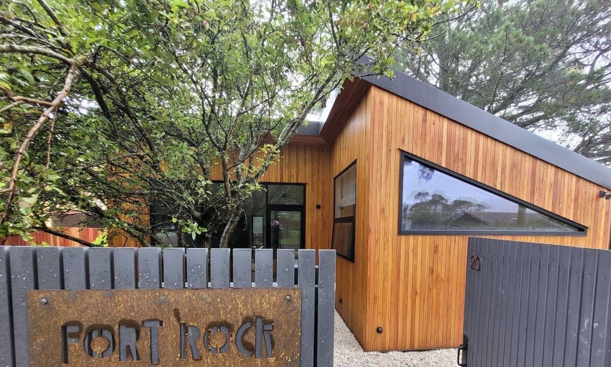 Blackheath Cabin | Fort Rock Cabin