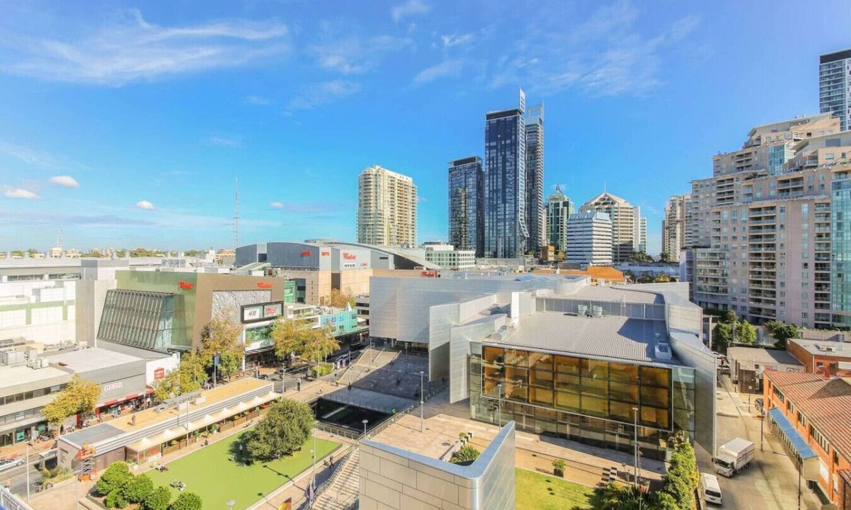 Chatswood CBD Apartment | free parking great location 2 bds apt chatswood