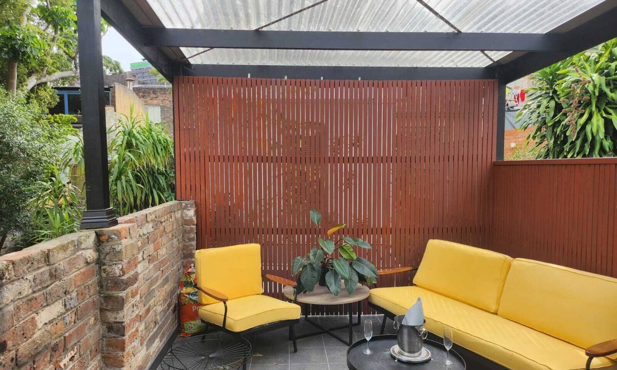 Darlinghurst House | 'Furness' - Classic Surry Hills Terrace'. Quiet and Central
