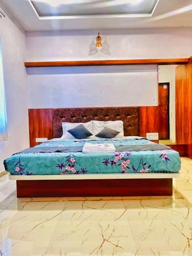 Udaipur District Hotel | Geetanjali hotel and resort