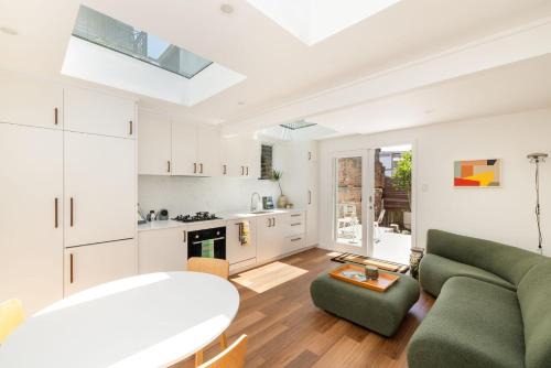 Glebe House | Glebe Cottage, Glebe