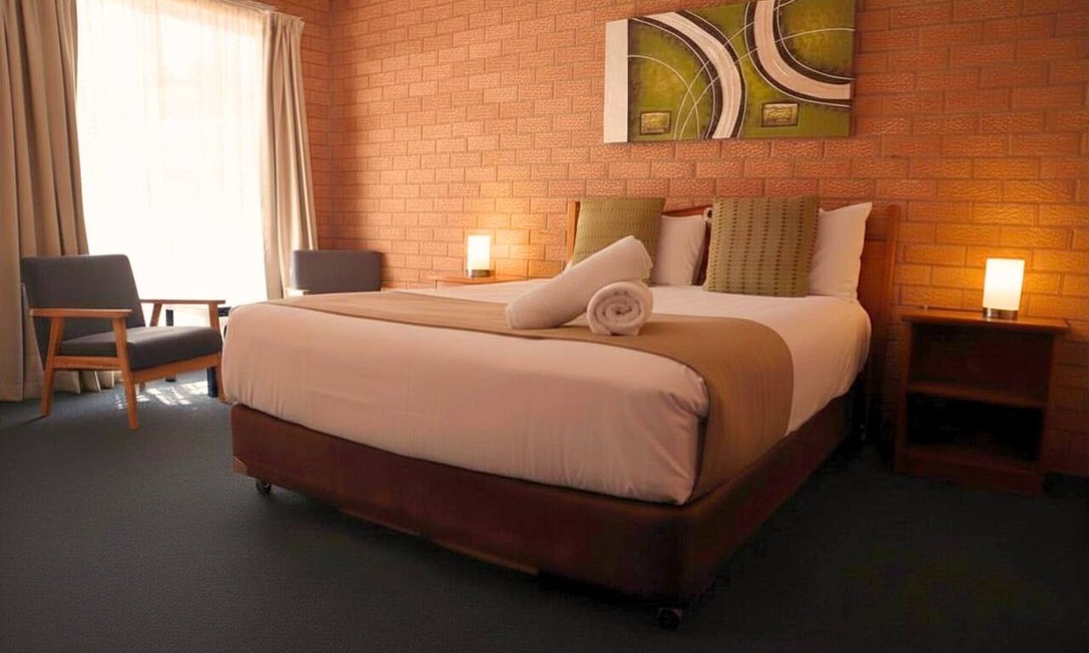 Cowra Hotel | Golden Chain Aalana Motor Inn