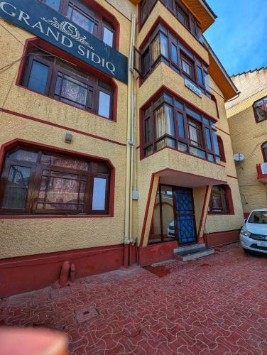 Srinagar House | Guest house in srinagar kashmir