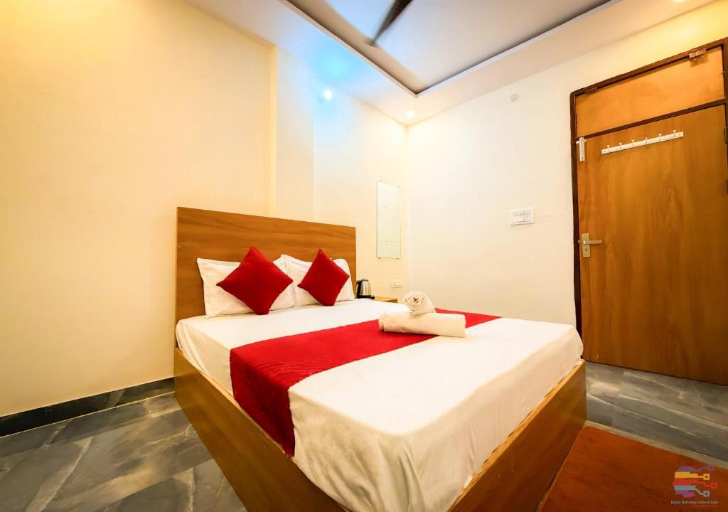 Vrindavan Hotel | H B K Hotel Near Prem Mandir