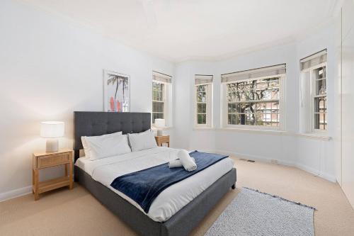 Darling Point Apartment | Harbourside 3BR Stay Near CBD & Double Bay
