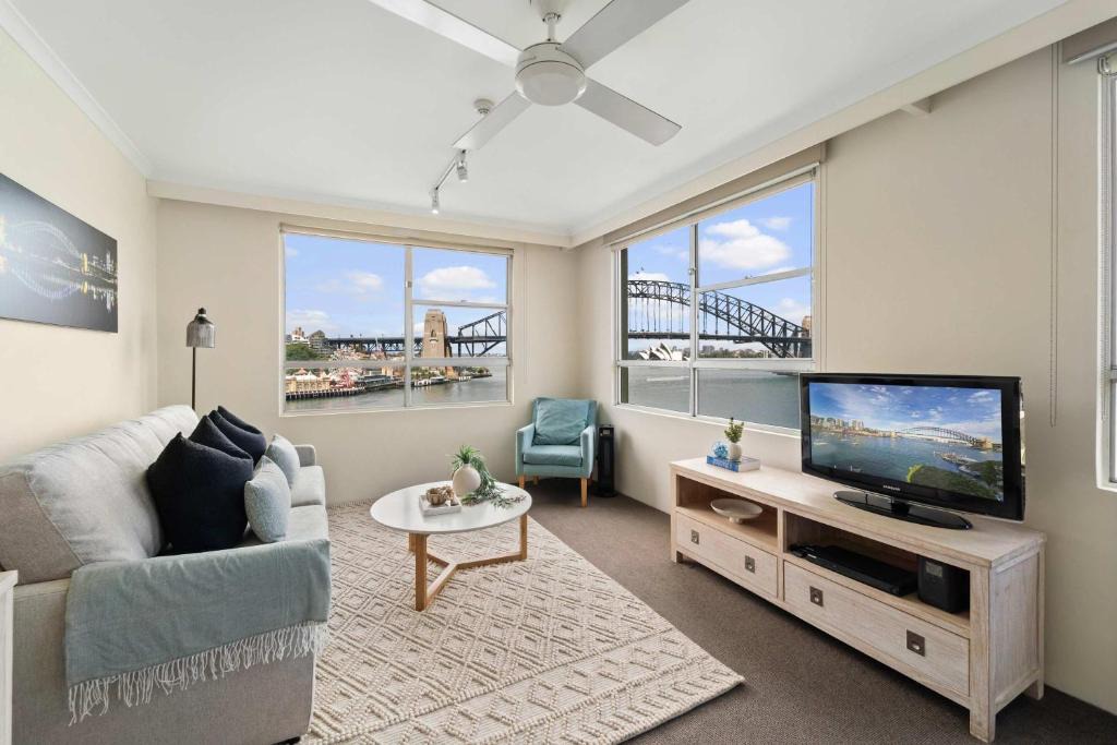 McMahons Point Apartment | Harbourside 43