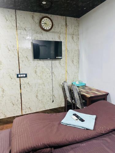 Bhubaneshwar House | Hidden key guest house