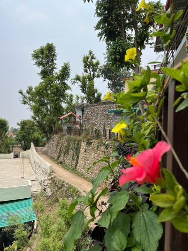 Sirala House | Himalayan Gate