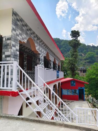 Dugalbitta House | Himalayan Hills homestay