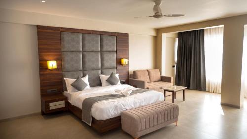 Mahabaleshwar Hotel | Hirkani Lake Residency
