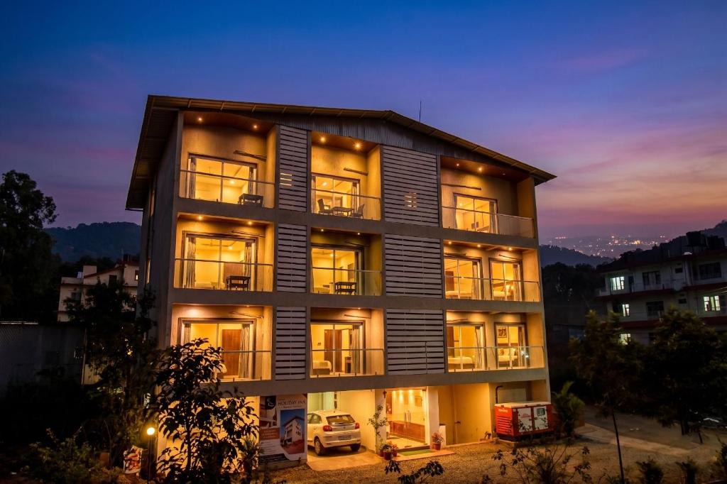 Wai Hotel | Holiday Plus