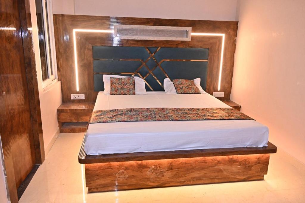 Varanasi House | HOMESTAY KT palace